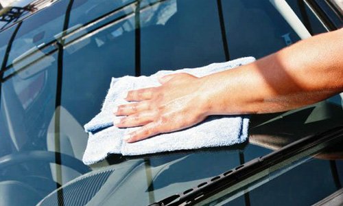 glass-cleaning